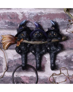 3 Kätzchen Mit Hexenhut Als Schlüsselbrett -Halloween Lieferungen drei hexen kaetzchen als schluesselbrett witches helpers key hanger halloween wohnaccessoire 52694 06