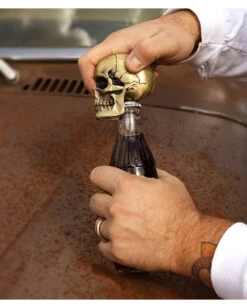 Crack One Open Totenschädel Flaschenöffner -Halloween Lieferungen totenkopf flaschenoeffner totenschaedel flaschenoeffner skull bottle opener halloween homeware 54164 04