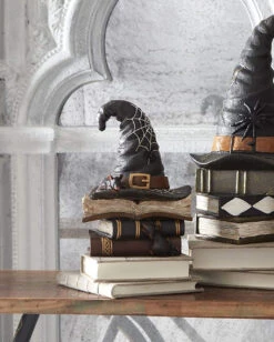 Magische Bücher Mit Hexenhut Dekofigur 30cm -Halloween Lieferungen zauberbuecher mit hexenhut dekofigur halloween und gothic dekofiguren magic book with witch hat decor 54590 2